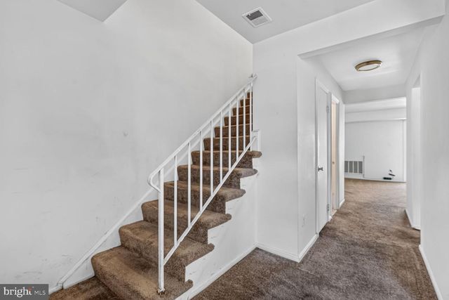 8108 LAKECREST DR, Greenbelt, MD 20770