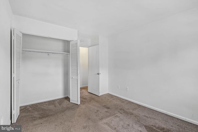 8108 LAKECREST DR, Greenbelt, MD 20770