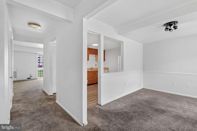 8108 LAKECREST DR, Greenbelt, MD 20770