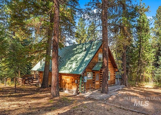 6 Willow Dr, Lowman, ID 83637 property photo