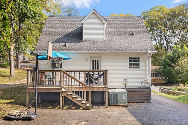 1332 Cardinal Ave, Nashville, TN 37216