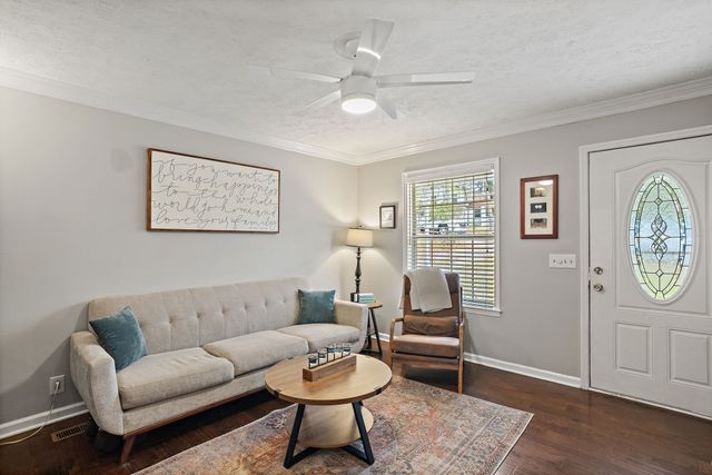 1332 Cardinal Ave, Nashville, TN 37216