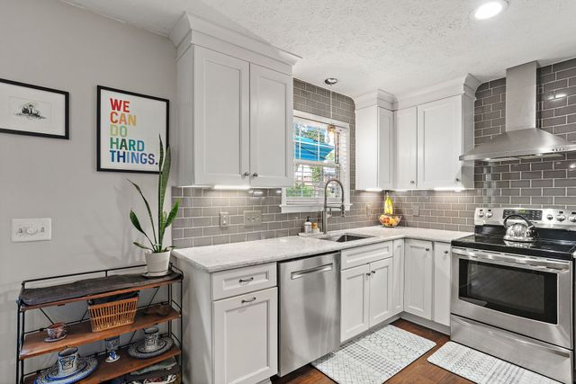 1332 Cardinal Ave, Nashville, TN 37216