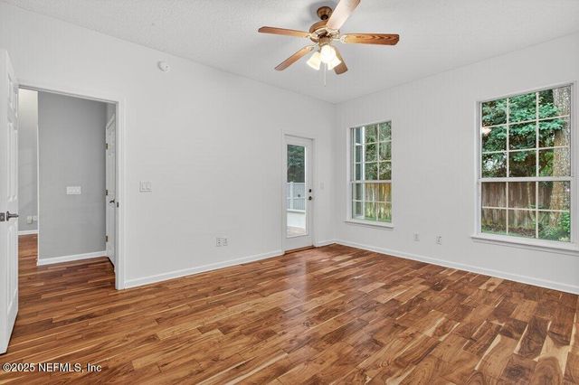 800 PARADISE Lane, Atlantic Beach, FL 32233