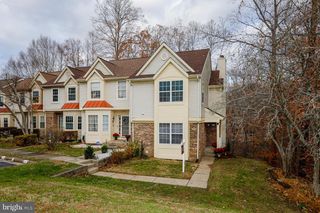 15661 MONTVIEW DR, Dumfries, VA 22025
