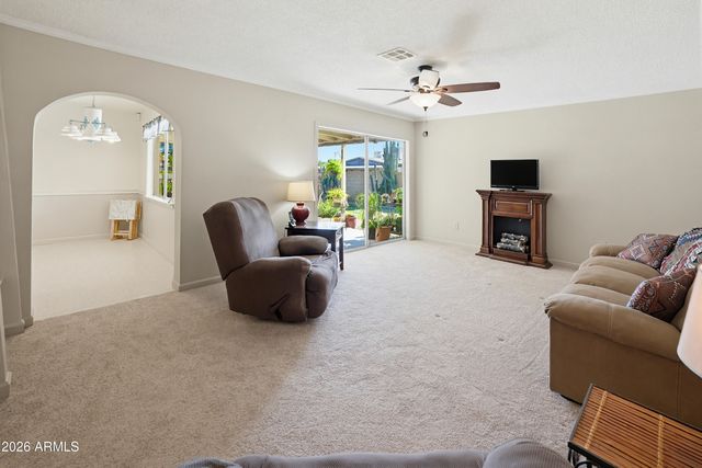 3221 W GREENWAY Road, Phoenix, AZ 85053