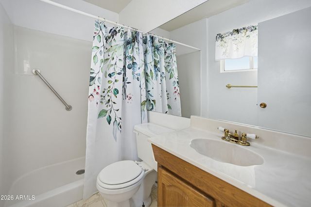 3221 W GREENWAY Road, Phoenix, AZ 85053