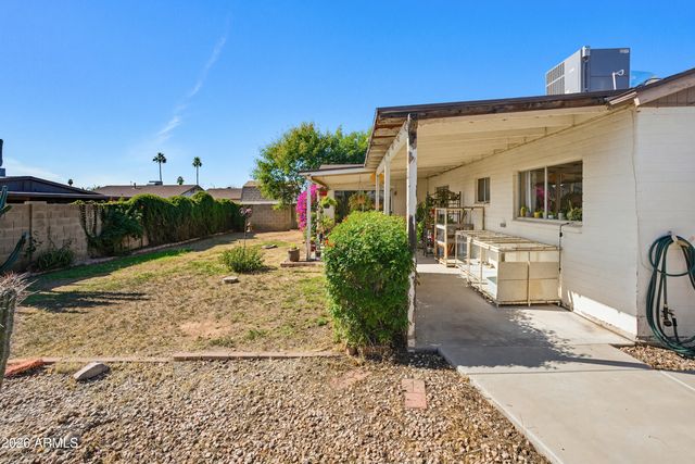 3221 W GREENWAY Road, Phoenix, AZ 85053