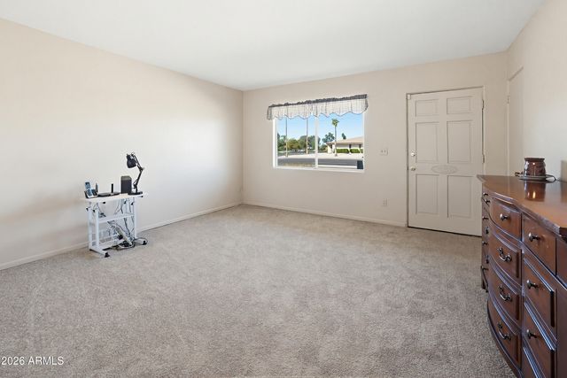 3221 W GREENWAY Road, Phoenix, AZ 85053