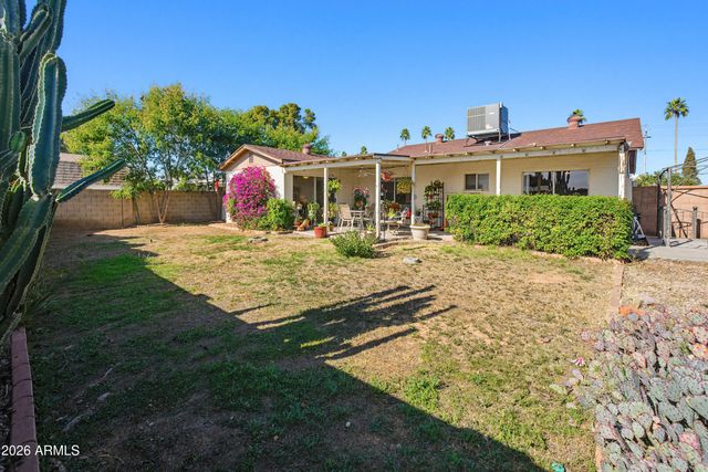 3221 W GREENWAY Road, Phoenix, AZ 85053