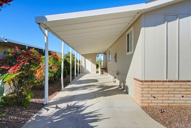 525 W El Norte Parkway 151, Escondido, CA 92026