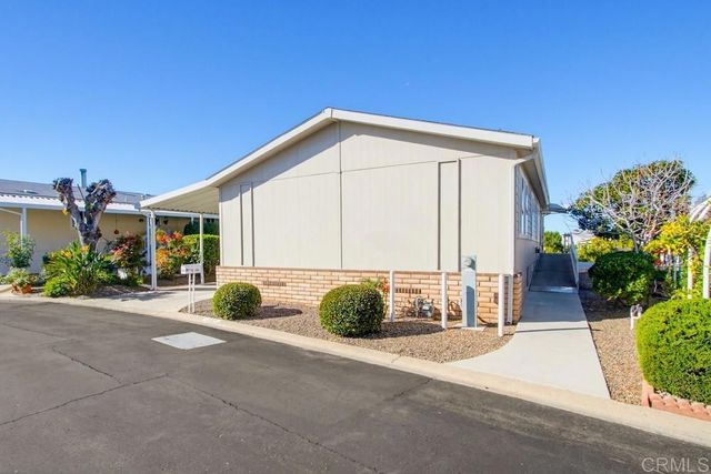 525 W El Norte Parkway 151, Escondido, CA 92026