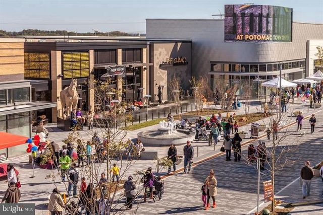 14758 TAMARACK PL, Woodbridge, VA 22191