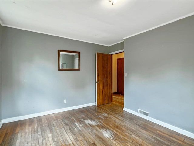 108 Iroquois Avenue, Essex Junction, VT 05452