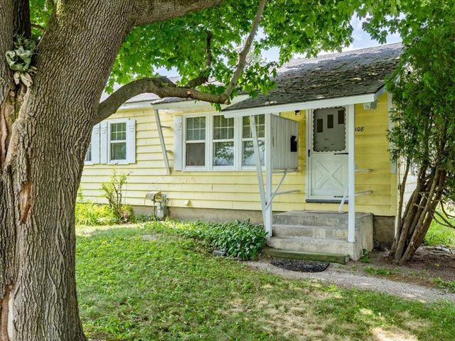 108 Iroquois Avenue, Essex Junction, VT 05452