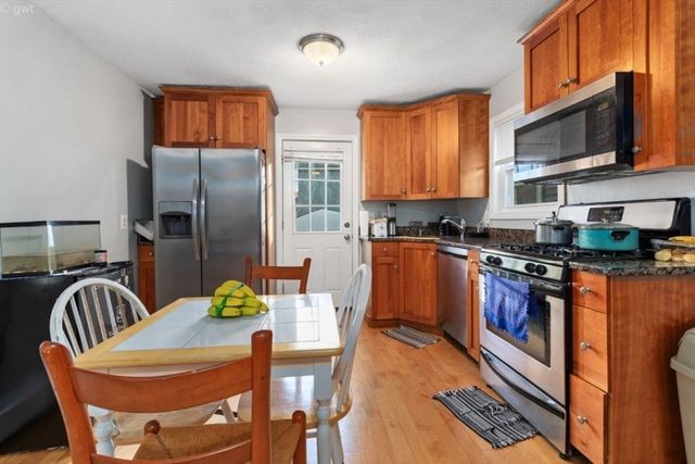 148 Pearl, Somerville, MA 02145