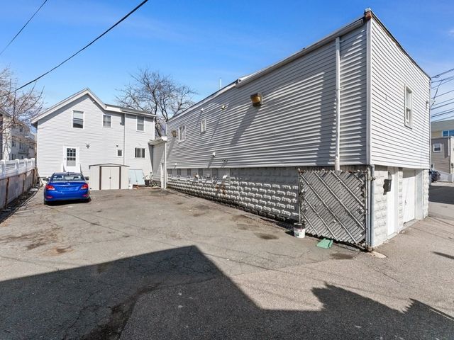 148 Pearl, Somerville, MA 02145