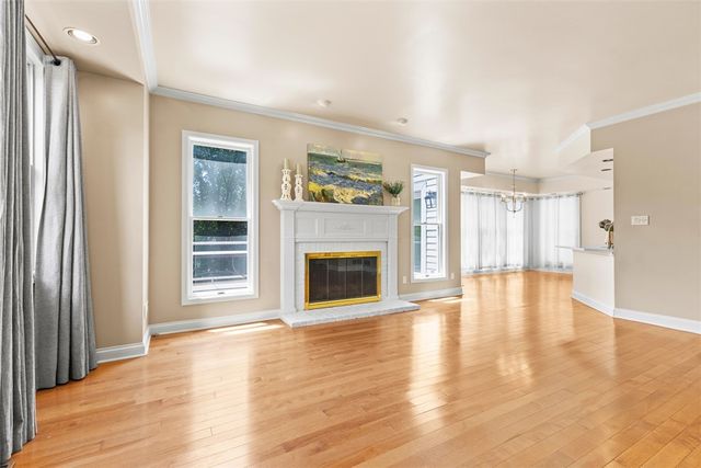 1526 Allison Dr, Upper St Clair, PA 15241