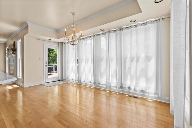 1526 Allison Dr, Upper St Clair, PA 15241