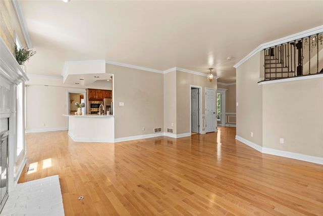 1526 Allison Dr, Upper St Clair, PA 15241