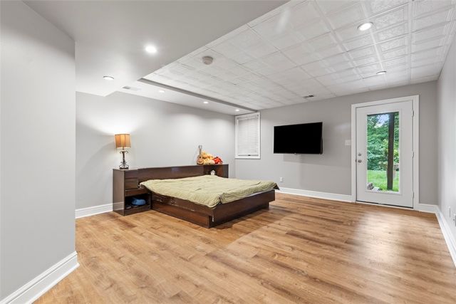 1526 Allison Dr, Upper St Clair, PA 15241