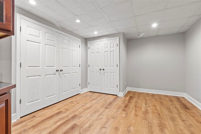 1526 Allison Dr, Upper St Clair, PA 15241