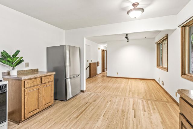 1760 Garland Lane N, Plymouth, MN 55447
