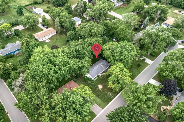 1760 Garland Lane N, Plymouth, MN 55447