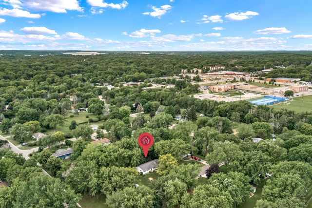 1760 Garland Lane N, Plymouth, MN 55447