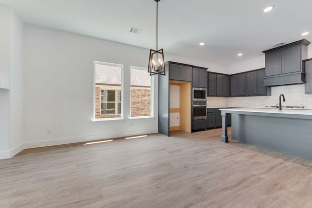 250 Landon Trail, Fate, TX 75189