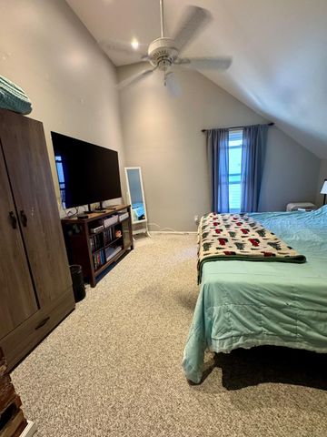 85 Childress Avenue, Rochester Hills, MI 48307