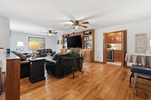 1190 Cambridge Circle, Benton, AR 72019
