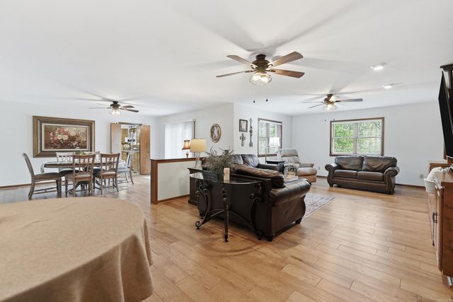 1190 Cambridge Circle, Benton, AR 72019