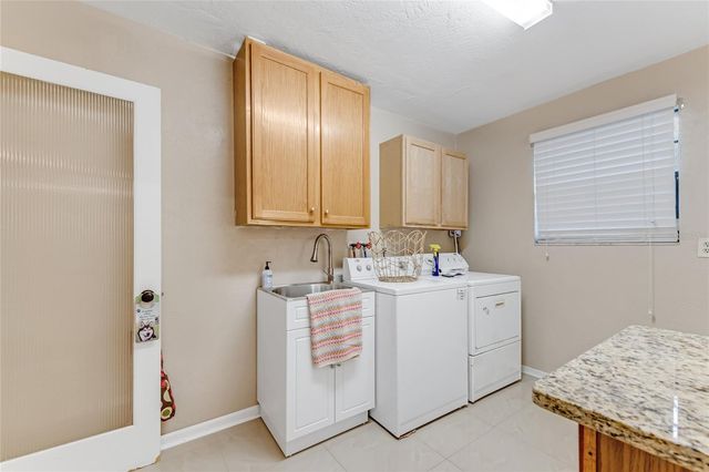 800 W RIVER OAK DRIVE, Ormond Beach, FL 32174