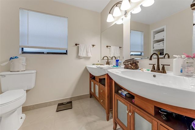 800 W RIVER OAK DRIVE, Ormond Beach, FL 32174