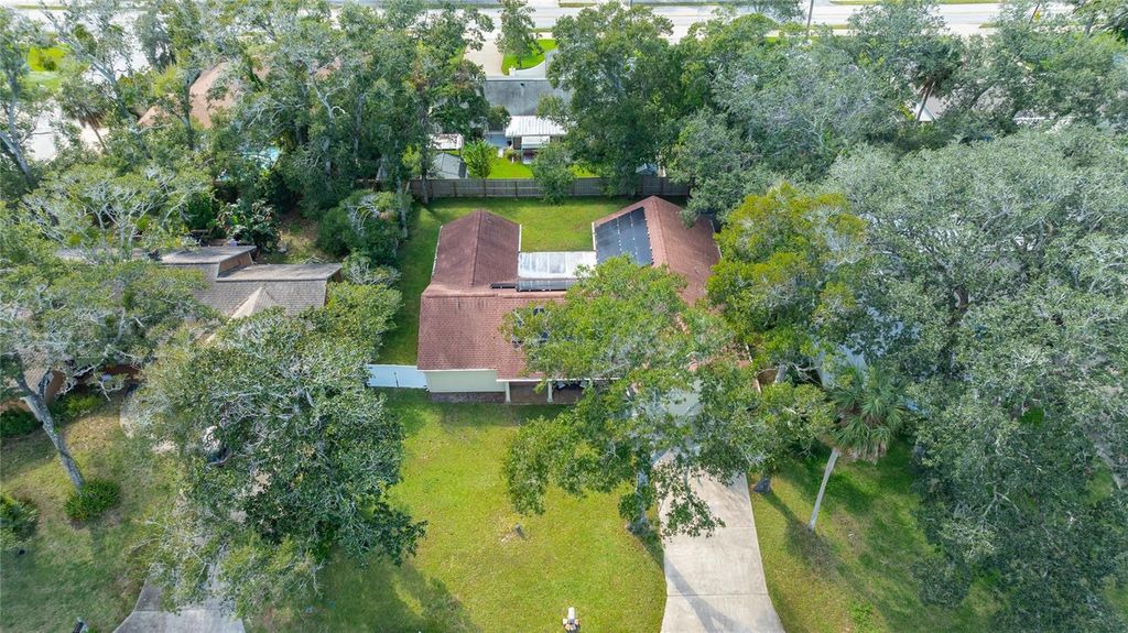 Image 34 of property listing at 800 W RIVER OAK DRIVE, Ormond Beach, FL 32174