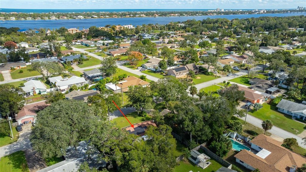 Image 40 of property listing at 800 W RIVER OAK DRIVE, Ormond Beach, FL 32174