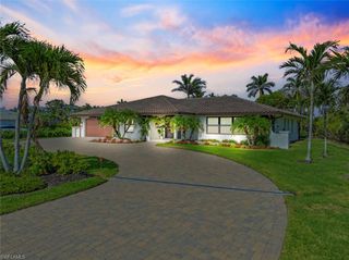 4222 Crayton RD, Naples, FL 34103