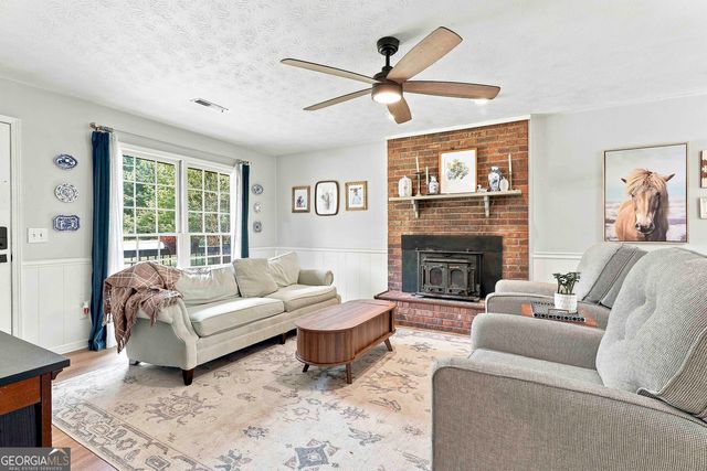 20 Willow Court, Newnan, GA 30263