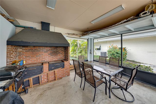 6114 GRAND OAKS DRIVE SE, Winter Haven, FL 33884
