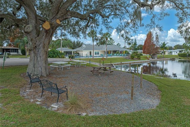 6114 GRAND OAKS DRIVE SE, Winter Haven, FL 33884