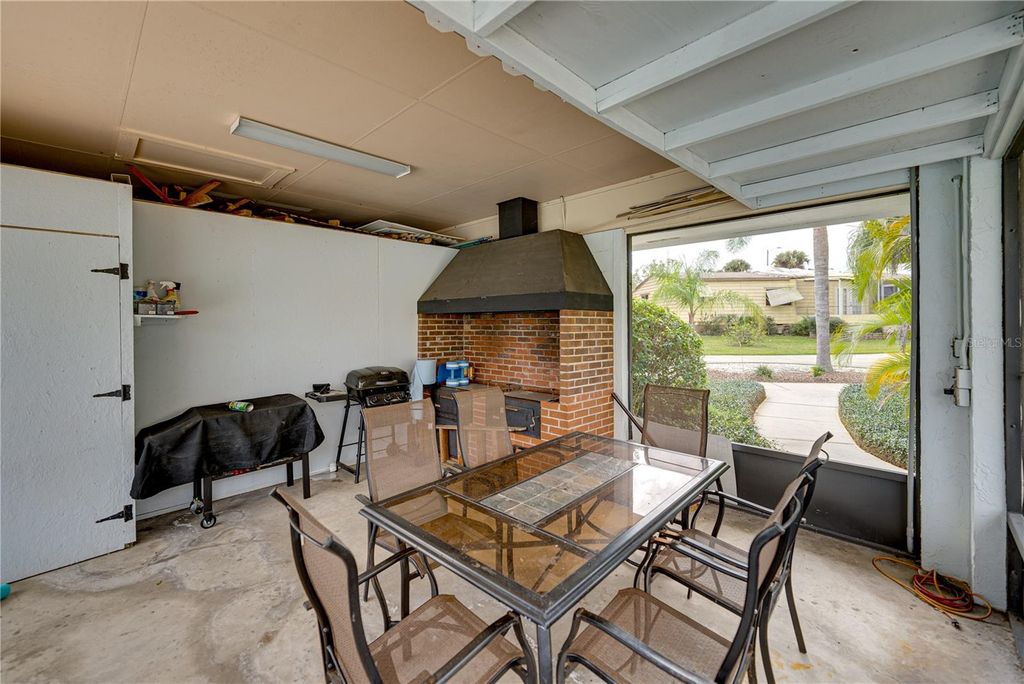 Image 24 of property listing at 6114 GRAND OAKS DRIVE SE, Winter Haven, FL 33884