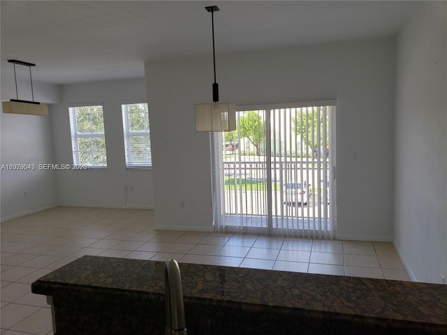 11202 NW 83rd St 211, Doral, FL 33178