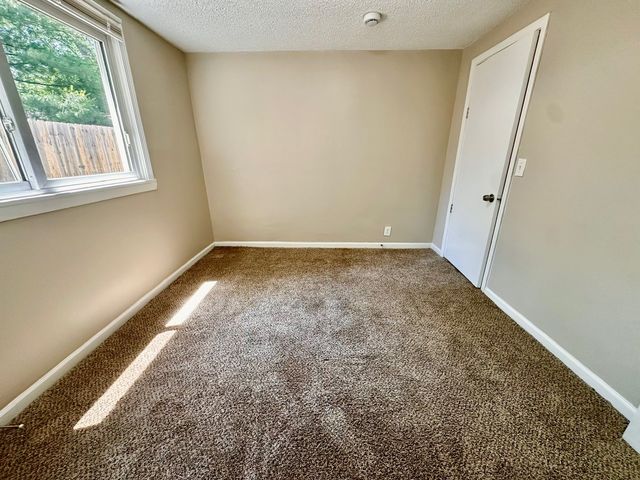 308 N Clifton Avenue, Elgin, IL 60123