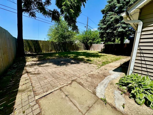 308 N Clifton Avenue, Elgin, IL 60123