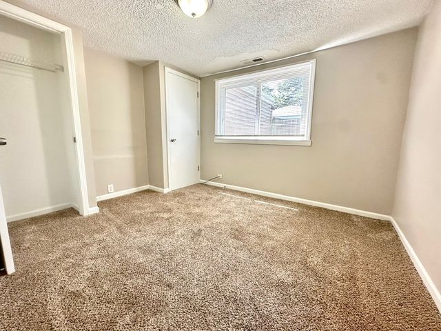 308 N Clifton Avenue, Elgin, IL 60123