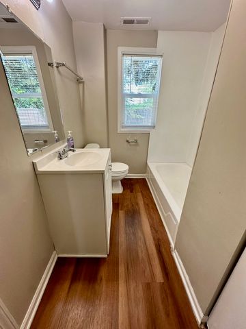 308 N Clifton Avenue, Elgin, IL 60123