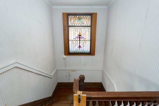 705 S 10th Street, Escanaba, MI 49829