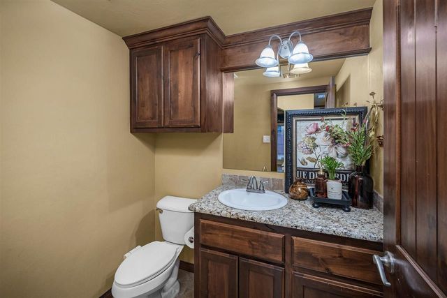 1129 NE Scissortail Dr, Lawton, OK 73507