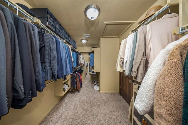 1129 NE Scissortail Dr, Lawton, OK 73507